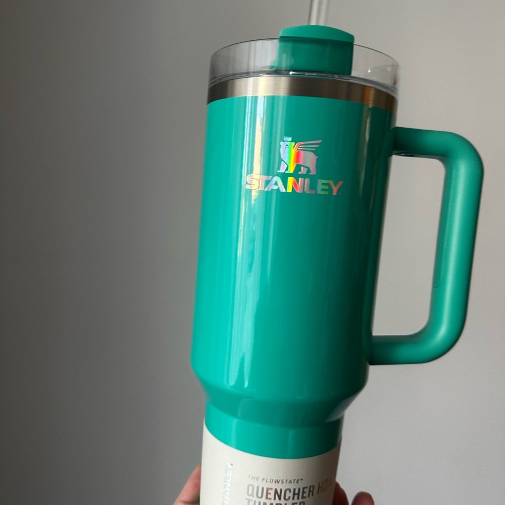 Stanley 40 oz. Gumdrop Green Teal Quencher Tumbler NWT